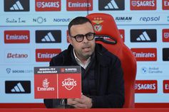 Miguel Ribeiro ataca arbitragem do jogo na Luz com humor