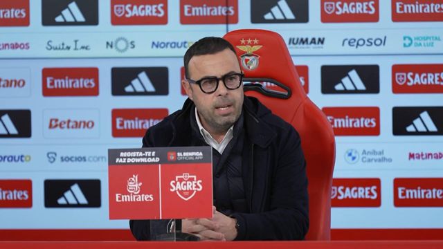 Miguel Ribeiro ataca arbitragem do jogo na Luz com humor