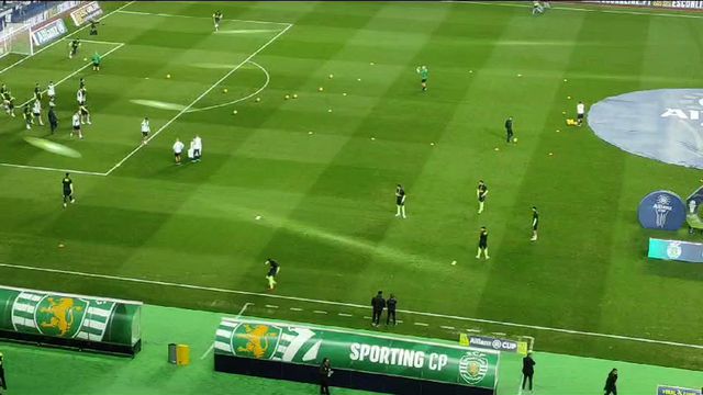 O aquecimento do Sporting em Leiria