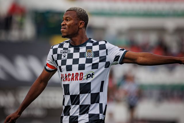 Boavista: Ibrahima de volta às opções para o meio-campo