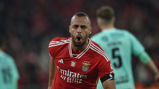 Benfica: Arthur Cabral trabalha a dobrar para triunfar