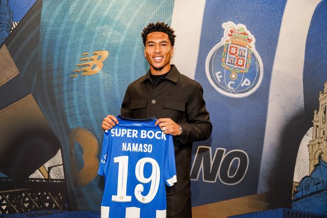 Mercado FC Porto: cláusula de Namaso passa para o dobro