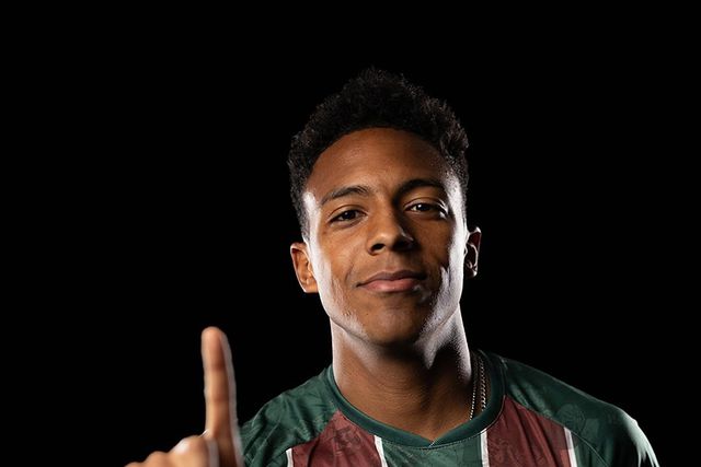 Mercado oficial: Fábio Ronaldo reforça esquerda do Estrela até 2028