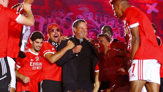 Schmidt recorda festa do Benfica no Marquês de Pombal: «Verdadeiramente incrível»