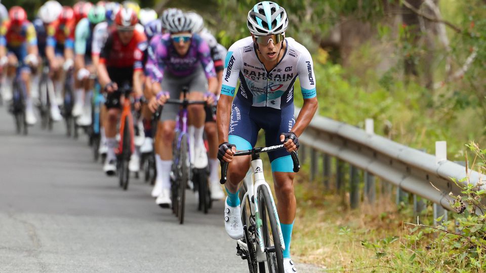 Afonso Eulálio, 23 anos, ao ataque no Tour Down Under, na Austrália. Foto Team Bahrain Victorious