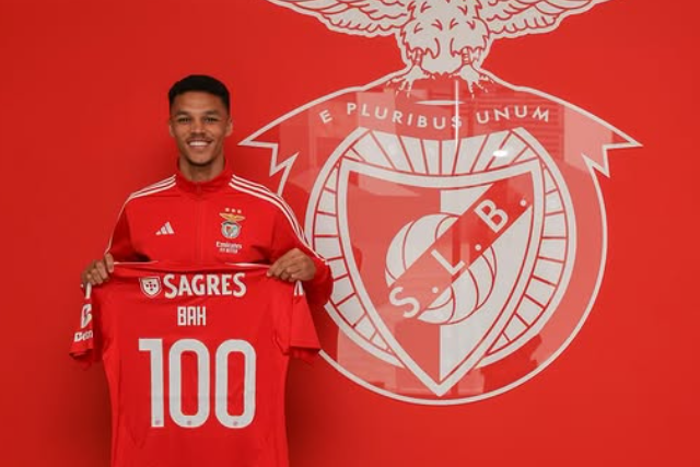 Benfica (Instagram/Alexander Bah)