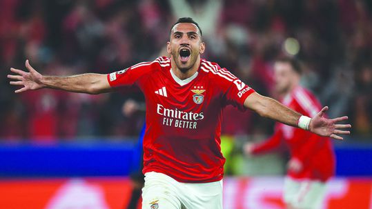 Aí está o Pavlidis que convenceu o Benfica