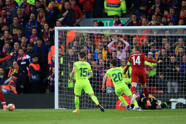 Jordi Alba 'levou' 8 do Bayern na Luz, mas pior jogo da carreira foi outro