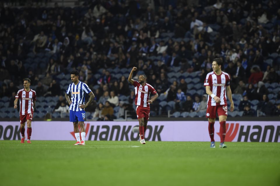 El Kaabi marca no Dragão