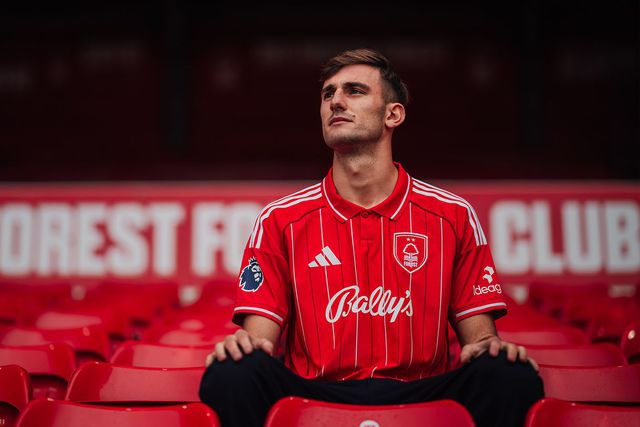 Lorenzo Lucca (Foto: Nottingham Forest)
