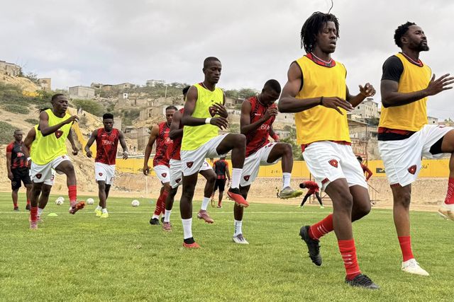 1.º de agosto aposta em vitória sobre Interclube para não deixar o arqui-rival Petro fugir na liderança