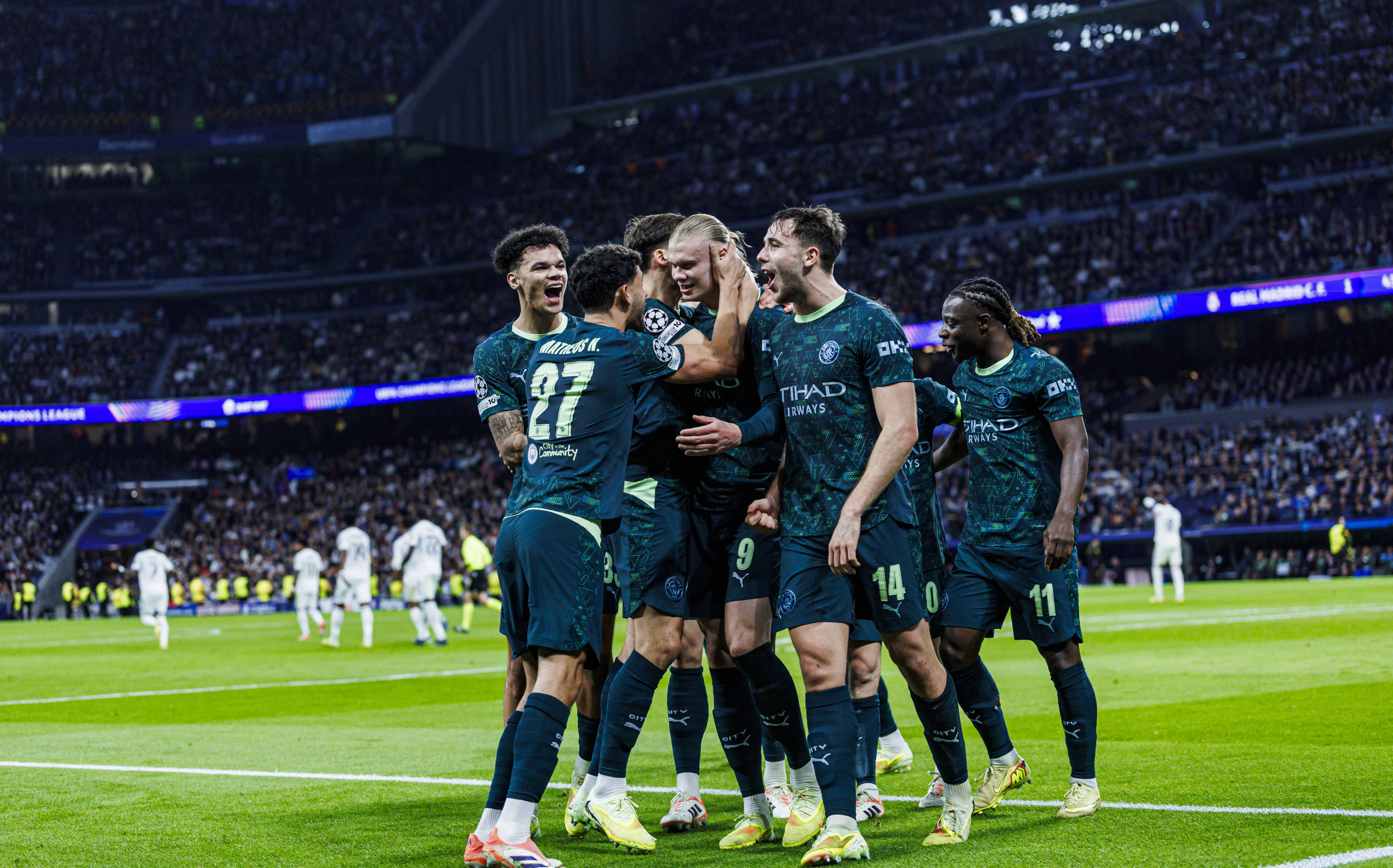 Manchester City está entre as equipas que ainda podem apurar-se diretamente para os oitavos da Champions e que, caso falhem o acesso direto, têm presença garantida no play-off da fase a eliminar - Foto: IMAGO