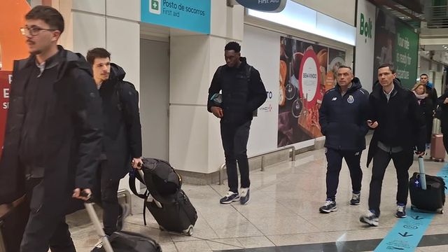 Samu de semblante carregado na chegada do FC Porto