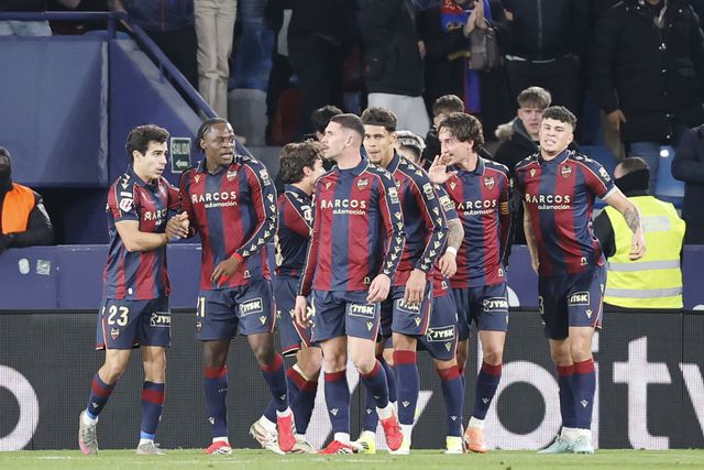 Triunfo suado do Levante (Foto: EPA/Ana Escobar)