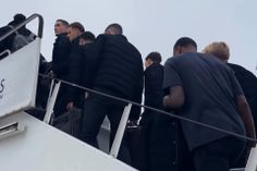 Soam os alarmes: Froholdt a mancar na subida para o avião