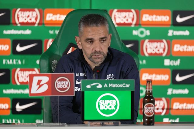 «Acredito no título, senão mandávamos já as faixas para o primeiro classificado...»