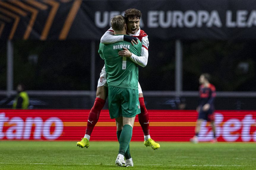 Dono da baliza dos arsenalistas é já um dos mais adorados da exigente massa assocativa minhota