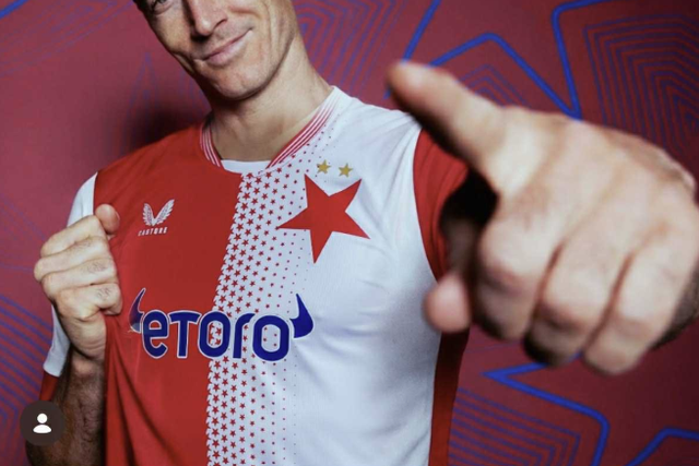 Fotografia gerada por IA pelo Slavia Praga - Foto: Slavia Praga / Grok