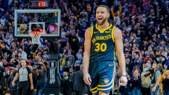 Celtics (sem Neemias) batem Chicago Bulls, Curry lidera Warriors contra Lakers