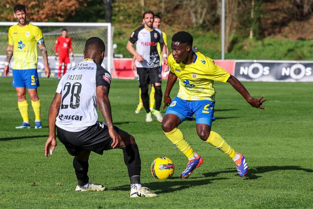 Arouca contrariou míssil de Poloni com artilharia uruguaia