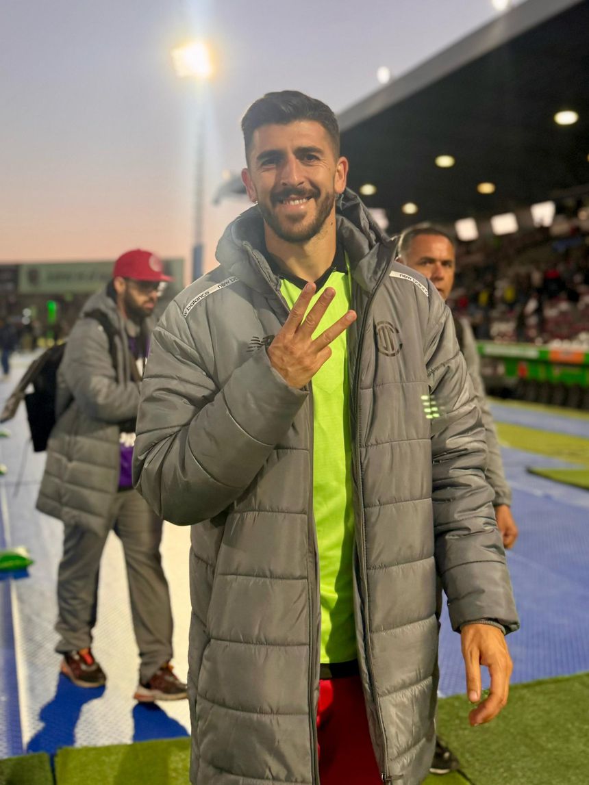 O sorriso de Paulinho depois de marcar três golos (X/Toluca)