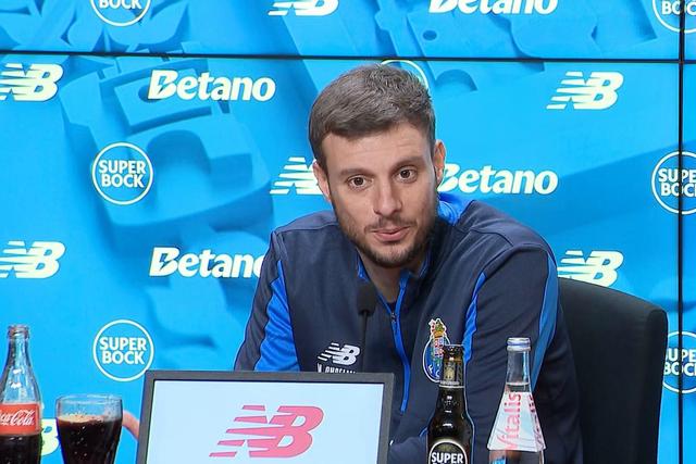 «Jogadores não precisam de competições para estar motivados, camisola do FC Porto é privilégio»