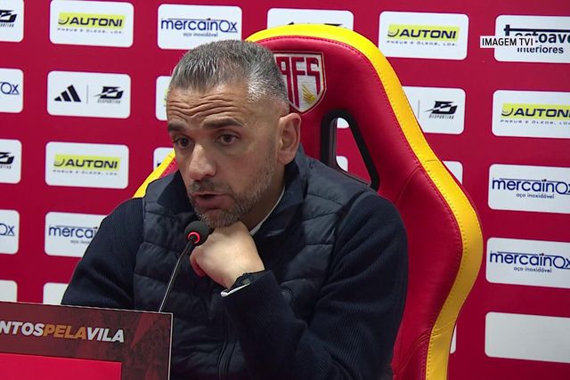 Rui Borges: «Só peço o mesmo critério, no lance do penálti... há 500 lances em todos os jogos»