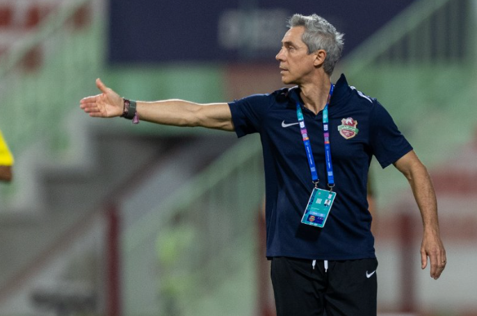 Shabab Al Ahli de Paulo Sousa aumenta vantagem nos EAU