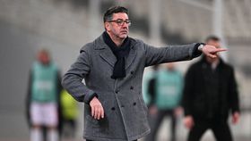 Panathinaikos de Rui Vitória derrotado pelo lanterna-vermelha