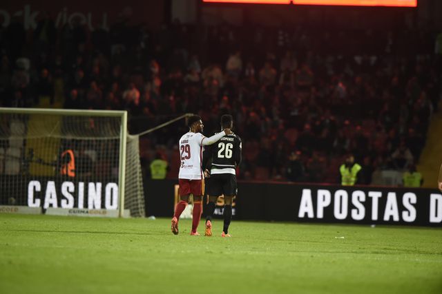 «Situação de Diomande no penálti era lance perfeitamente escusado»