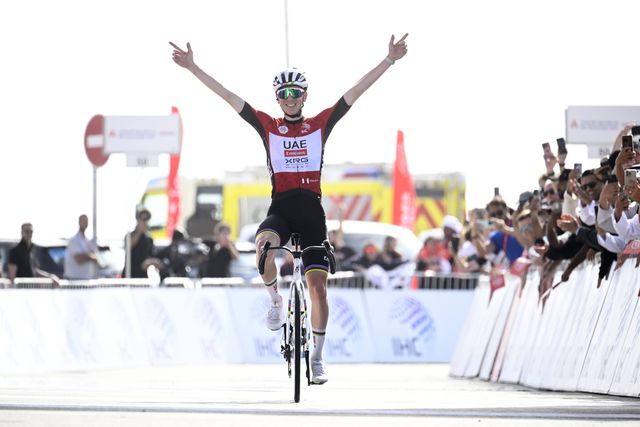 Pogacar conquista UAE Tour com segunda vitória em alto