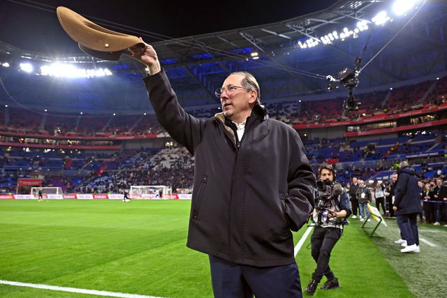 John Textor apareceu com um chapéu de cowboy