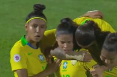 Mas que golaço, Clarinha! Jogadora do Benfica brilha pela seleção