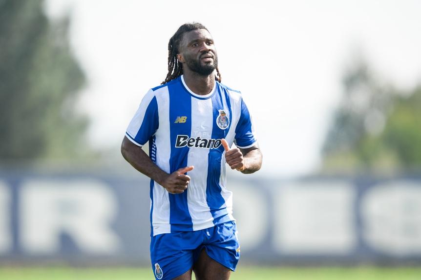Moffi em ação no jogo-treino com o Vizela - Foto: FC PORTO