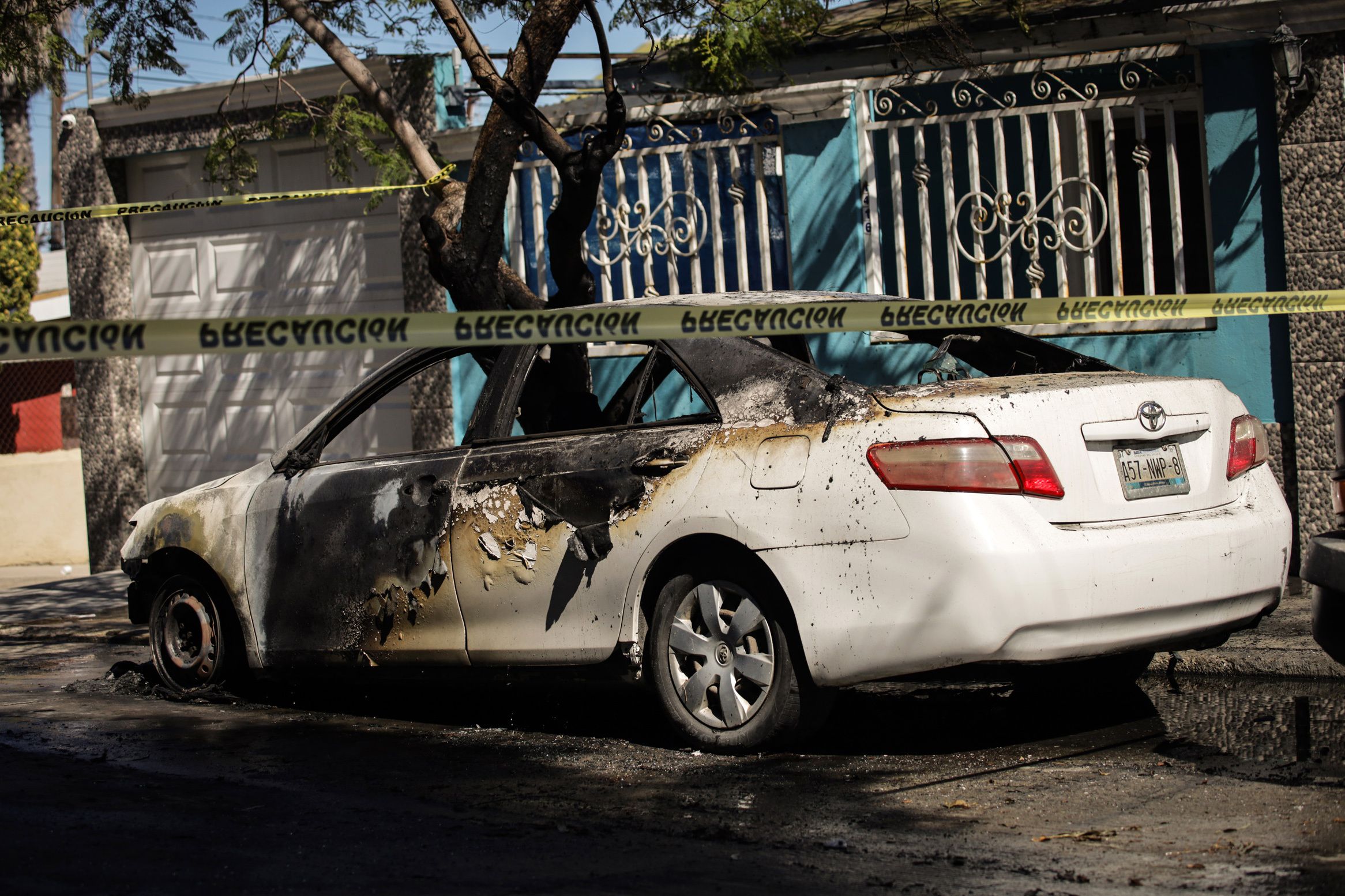Violência e destruição por todo o México após morte de El Mencho, líder do Cartel de Jalisco - Foto: EPA