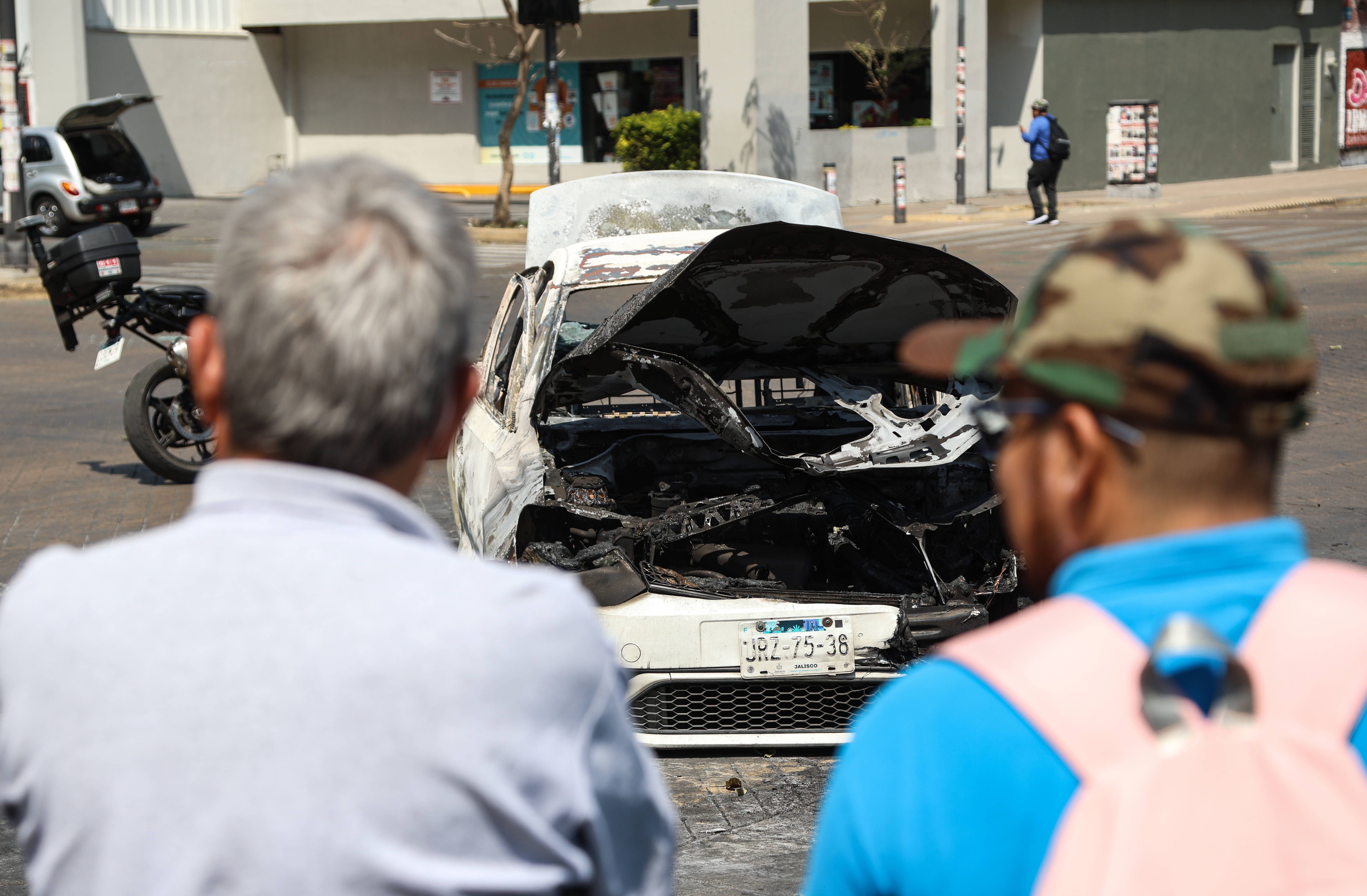 Violência e destruição por todo o México após morte de El Mencho, líder do Cartel de Jalisco - Foto: EPA