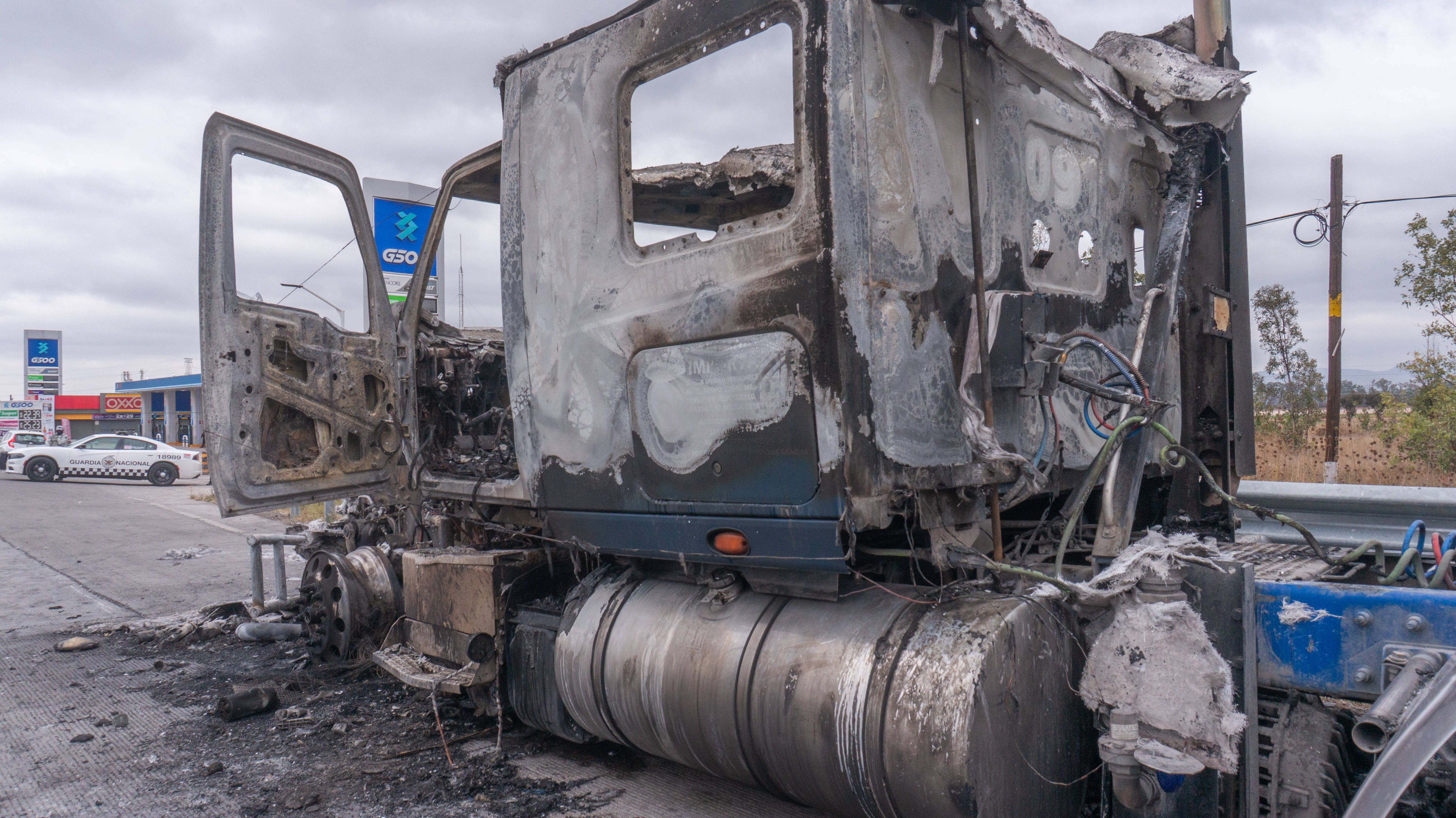 Violência e destruição por todo o México após morte de El Mencho, líder do Cartel de Jalisco - Foto: EPA
