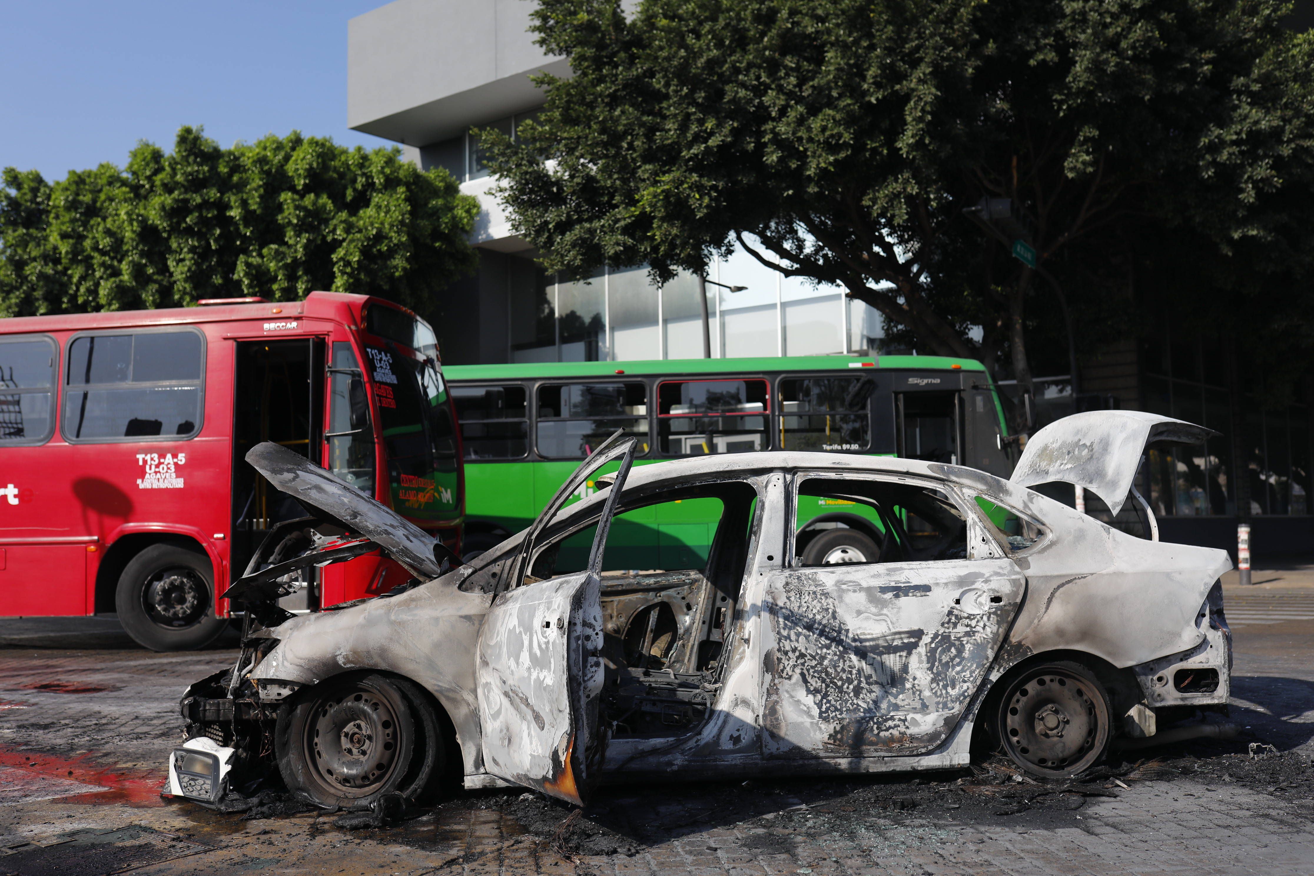 Violência e destruição por todo o México após morte de El Mencho, líder do Cartel de Jalisco - Foto: IMAGO