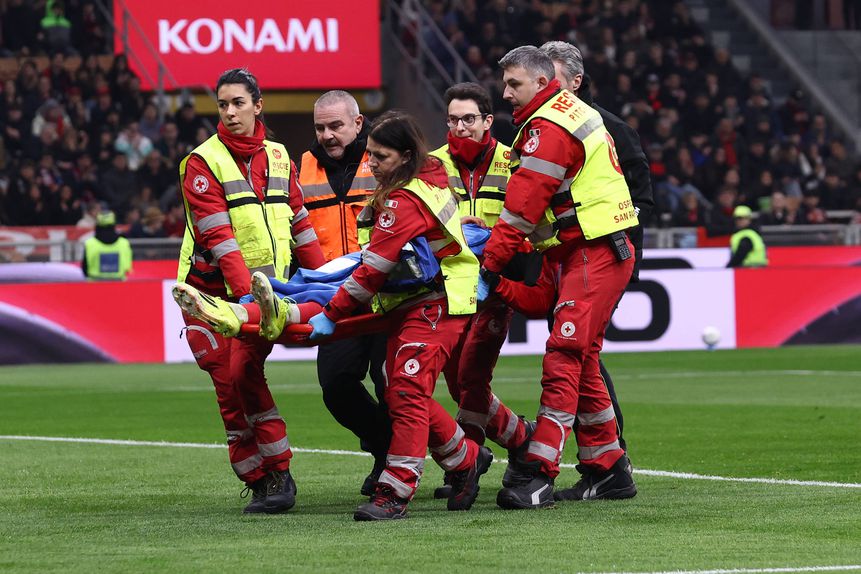 Loftus-Cheek foi transportado para o hospital