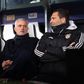José Mourinho ao lado de João Tralhão, seu adjunto, em Turim