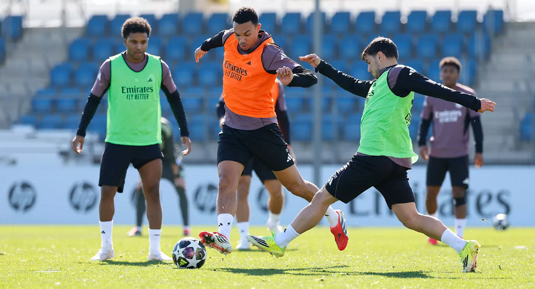 Jogadores do Real Madrid no treino - Foto: Real Madrid