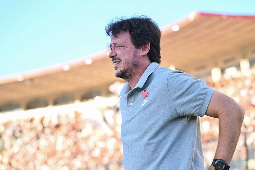 Fernando Diniz não resistiu aos maus resultados