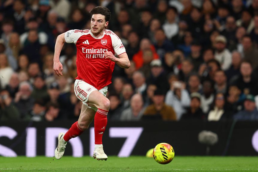 Declan Rice no dérbi entre o Arsenal e o Tottenham