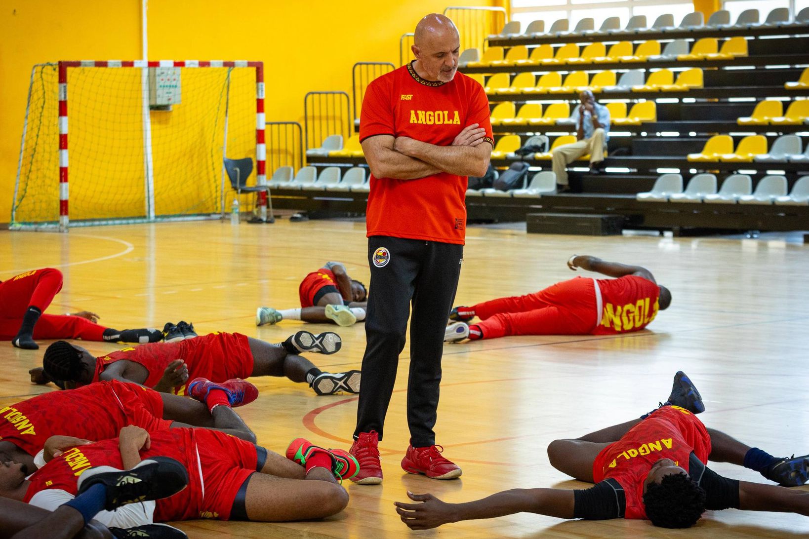 Pep Clarós, selecionador de basquetebol de Angola...