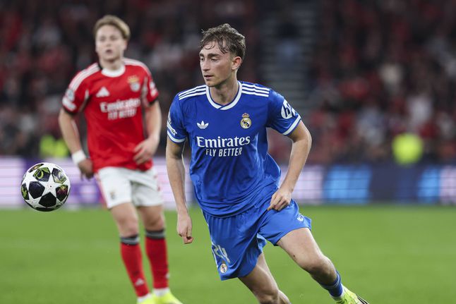 Dean Huijsen foi titular pelo Real Madrid na vitória ao Benfica na Luz