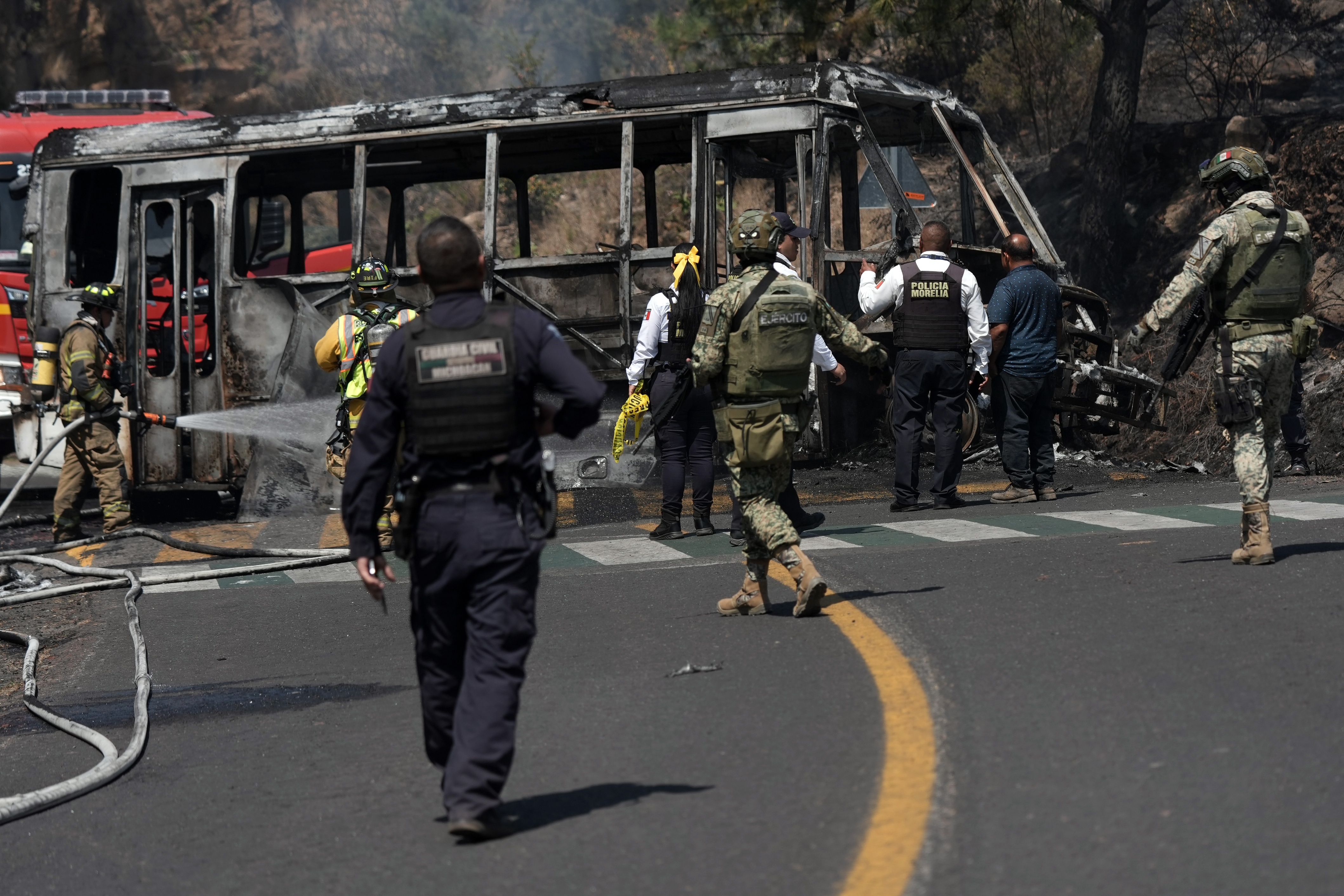 Violência e destruição por todo o México após morte de El Mencho, líder do Cartel de Jalisco - Foto: EPA