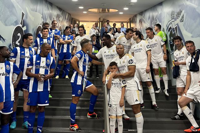 FC Porto Vintage vence Lendas do Real Madrid em jogo de reencontros