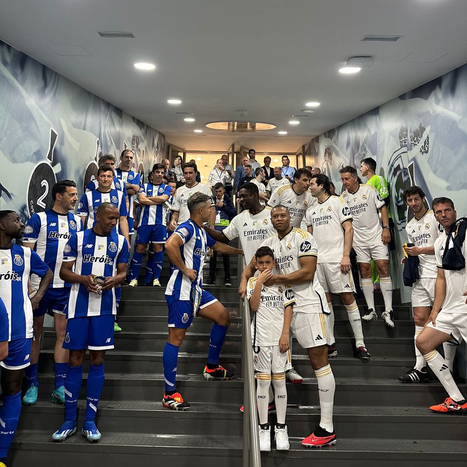 FC Porto Vintage vence Lendas do Real Madrid em jogo de reencontros