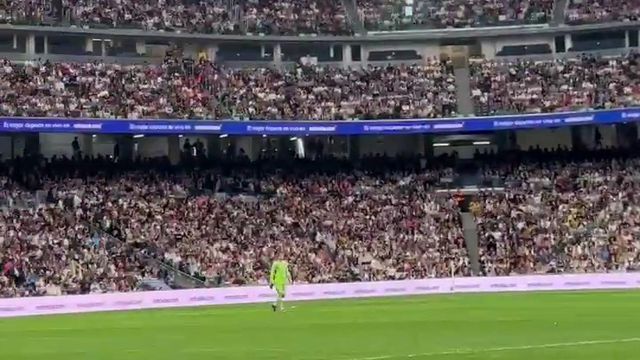Lendas: O ambiente no Bernabéu para o Real Madrid-FC Porto