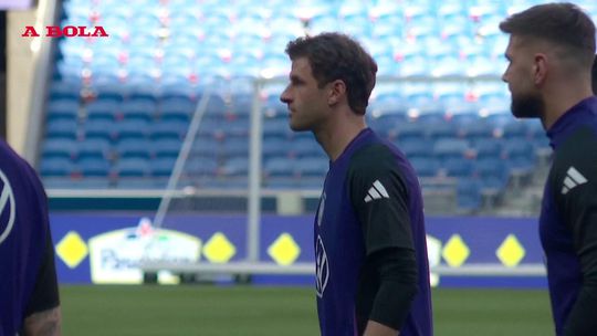 Kroos e Alemanha treinam antes do amigável com a França